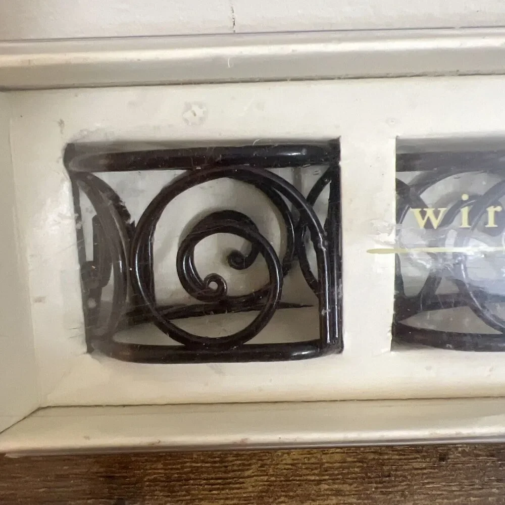 PIER 1 Napkin Rings wire scroll brown metal lot of 4 Boxed Unused
